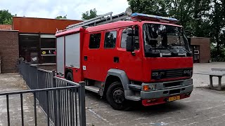 Met de brandweerauto naar een basisschool om brandweerles te geven🤗👍 [upl. by Jasmin]