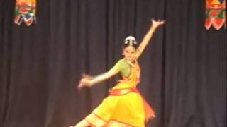 Bharatanatyam Performance Kalakshetra Hindolam Thillana Kanya Manoj [upl. by Dove986]