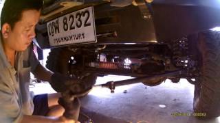 DIY How to replace tie rod end at pitman arm jeep xj [upl. by Terena702]