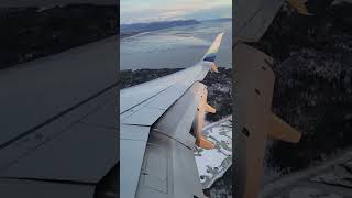 AMAZING ALASKA MOUNTAIN VIEW FROM THE ALASKA AIRLINE PLANE VIEW shorts short alaska [upl. by Nolitta]