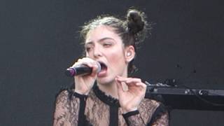 Lorde’s ‘Solar Power’ Heats Up the UK’s Singles Chart  Billboard News [upl. by Nerred366]