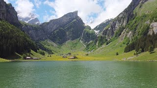 Traumpanorama Seealpsee und Wildkirchli  herrliche abwechslungsreiche Wanderung Appenzell Schweiz [upl. by Alyahsal]