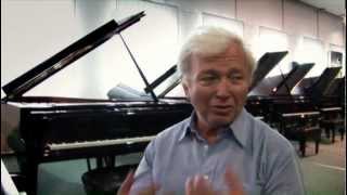 Pavel Gililov parle de Bechstein [upl. by Leasi]