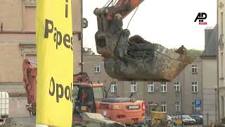 Severely battered by floods Polish city of Glucholazy starts clean up operations [upl. by Inge]