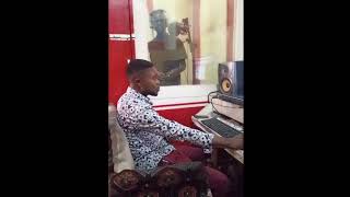 Fr enock Dianda monene en plein studio avec la chanson obongi na kembo [upl. by Guinn]