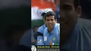 ZAHEER KHAN CLEANED UP TAUFEEQ UMAR [upl. by Burty455]