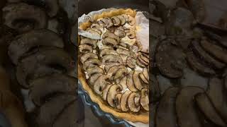 Tarte champignons chèvre miel cuisinefacilepascher food [upl. by Cadmarr157]