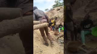 descoberta das minas de ouro em angola huila jamba mineira [upl. by Kcirttap]