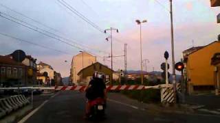 Stazione di Nichelino  passaggio a Livello su via Torino [upl. by Rahm958]