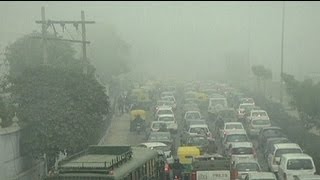 La India permanece impasible ante la alta contaminación de Nueva Delhi [upl. by Carlye]