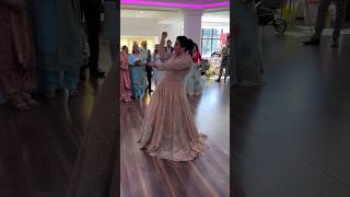 Desan Da Raja 🥵dancevideo weddingdress weddingdance punjabi bollywoodsongs [upl. by Hertha499]