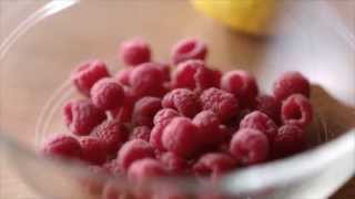 Recette Charlotte Carte dOr Caramel Fleur de Sel et Framboises [upl. by Goodwin]