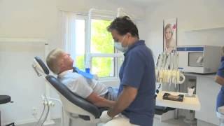 Tandläkare  HÄSSELBY Akuttandvård Dental Care [upl. by Enicul673]