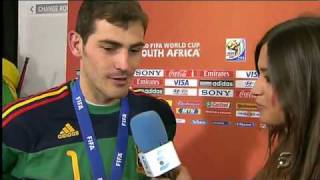 Iker Casillas Kissing Sara Carbonero  BEHIND THE CAMERA  HD [upl. by Bussey]