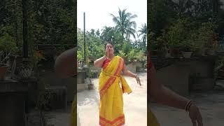 Aj basanter gaaye holud shortvideo youtubeshorts dance trending trendingshorts trendingvideo [upl. by Ennayrb]