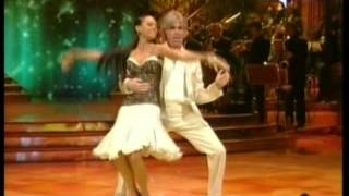 Ballando con le stelle Salsa Natalia Titova  Ivan Zazzaroni [upl. by Daugherty]