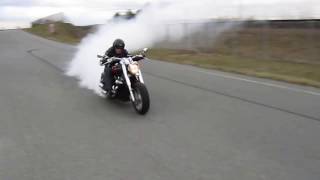 Suzuki Intruder 1800 C Burnout [upl. by Beshore]