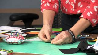 How to Pin a Drunkard’s Path Quilt Block [upl. by Sinnal]