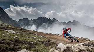 ATEMBERAUBENDE KULISSE UND MEGA GEILE TRAILS IM BIKEPARK NAUDERS  RESCHEN  Bike Trail Tirol 2021 [upl. by Ruffin]