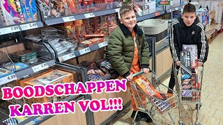 HELE VUURWERKCOLLECTIE VAN DE LIDL KOPEN [upl. by Anekam466]