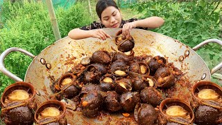 Wow Amazing cooking food cooking and eating snails very delicious mukbang snails so yummy [upl. by Novah579]