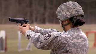 USKameraden üben für das Leistungsabzeichen der Bundeswehr [upl. by Wiebmer]