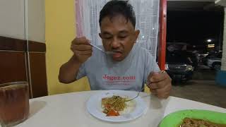 Makan Enak Di Restoran Babi Kecap Capcay Mie Goreng [upl. by Traweek]