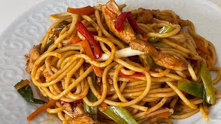 TAVUKLU NOODLEÇİN MAKARNASI TARİFİChickenNoodlesMakingChinesischgebrateneNudelnChinesefoodrecipe [upl. by Bertina]