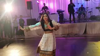 New Mast Afghan girl dance member of Hewad group for Jawid Sharif live song in wedding Germany 2019 [upl. by Oretos]