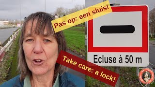 Hoe werkt een sluis  How does a lock function [upl. by Nabala272]