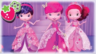 Strawberry Shortcake 🍓 On Ice 🍓 Berry Bitty Adventures [upl. by Broadbent]