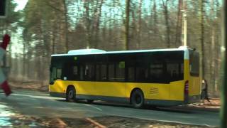 BVG Hartmann Berlin Citaro Bus am Bahnübergang bei Rahnsdorf 1080p [upl. by Zeuqcaj]