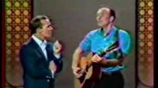 Pete Seeger  Wimoweh amp Flowers Gone [upl. by Yoj893]