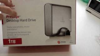 Iomega Desktop Hard Drive 1 To Prestige déballage  unboxing [upl. by Nosdivad]