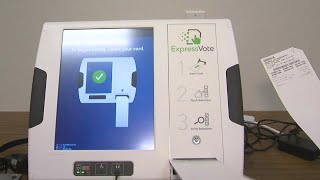 Heres how to vote with Texas new voting machines [upl. by Adey]