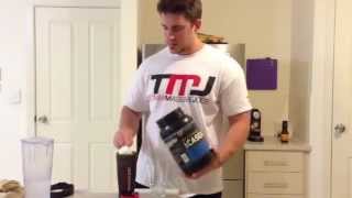 How to Mix Smooth Clump Free Casein Protein Powder Before Bed  MassiveJoescom 100 Gold Standard [upl. by Gomer]