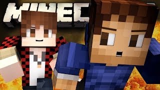 RUNNING FROM BAJAN CANADIAN Minecraft EPIC RUNNING FROM THE BEAST v2 [upl. by Okiman810]