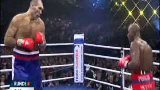 Nikolai Valuev vs Evander Holyfield 46 [upl. by Einnil]