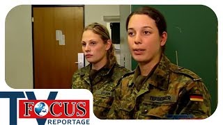 Grundausbildung Bund Rekrutinnen bei der Bundeswehr  Focus TV Reportage [upl. by Mortie332]