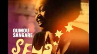 OUMOU SANGARE  Iyo Djeli [upl. by Eirrahs]