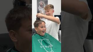 Να τα χιλιάσετε 🙌🏼😊 fry barber foryoupage barbershop fade fade hair buzzcut funnyvideo [upl. by Atinrehs472]