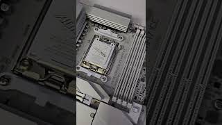 Unboxing X870 AORUS ELITE WIFI7 ICE pcbuild pcsetup [upl. by Acirahs119]