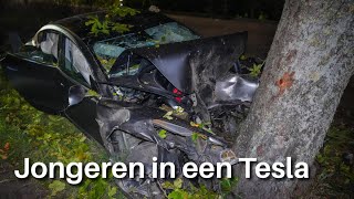 Vier zwaargewonde tieners na ernstig ongeval met een Tesla [upl. by Ididn733]