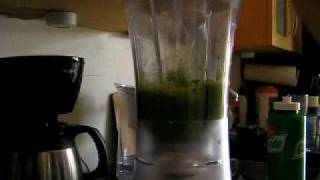 HOW TO Make easy spinach juice [upl. by Milburt597]