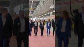 Ankunft Bundeskanzler Olaf Scholz im neuen ICEWerk Cottbus [upl. by Eiramnerual]