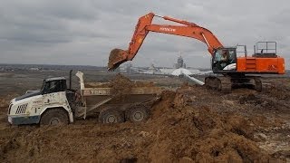 New Hitachi Zaxis 470 LC5G loading Terex TA 400 ADTs part 1 [upl. by Noreht]