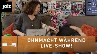 Moderator fällt während LiveShow in Ohnmacht [upl. by Anen]