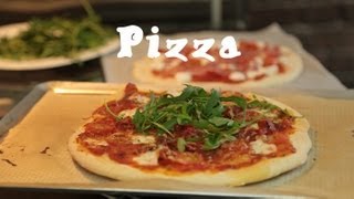 Recette facile des pizzas maison pâte et garniture [upl. by Lud163]