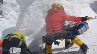 how sherpa rescue others putting their own life in danger [upl. by Pallaton]