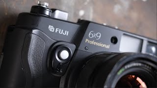 Fuji GW690 iii  un appareil 120 quotCOMPACTquot [upl. by Yerok40]